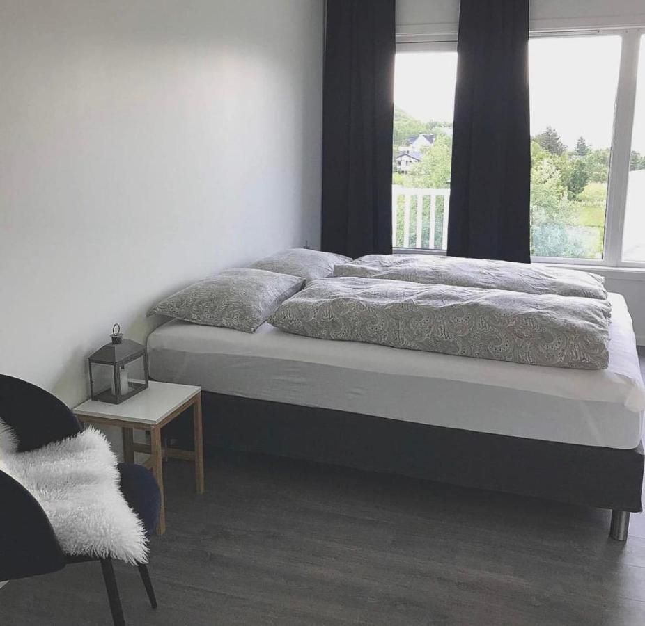 الشقق الفندقية Stonglandseidetفي  Senja Living المظهر الخارجي الصورة