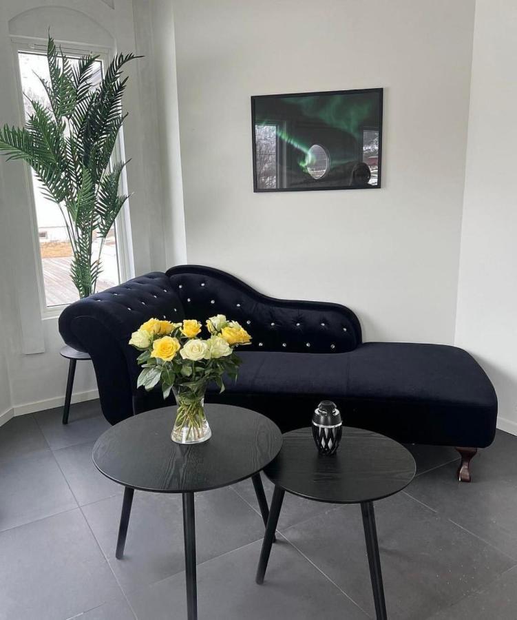 الشقق الفندقية Stonglandseidetفي  Senja Living المظهر الخارجي الصورة