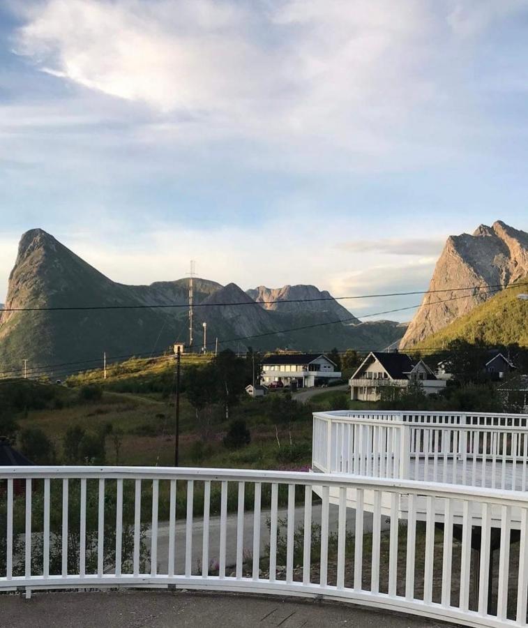 الشقق الفندقية Stonglandseidetفي  Senja Living المظهر الخارجي الصورة