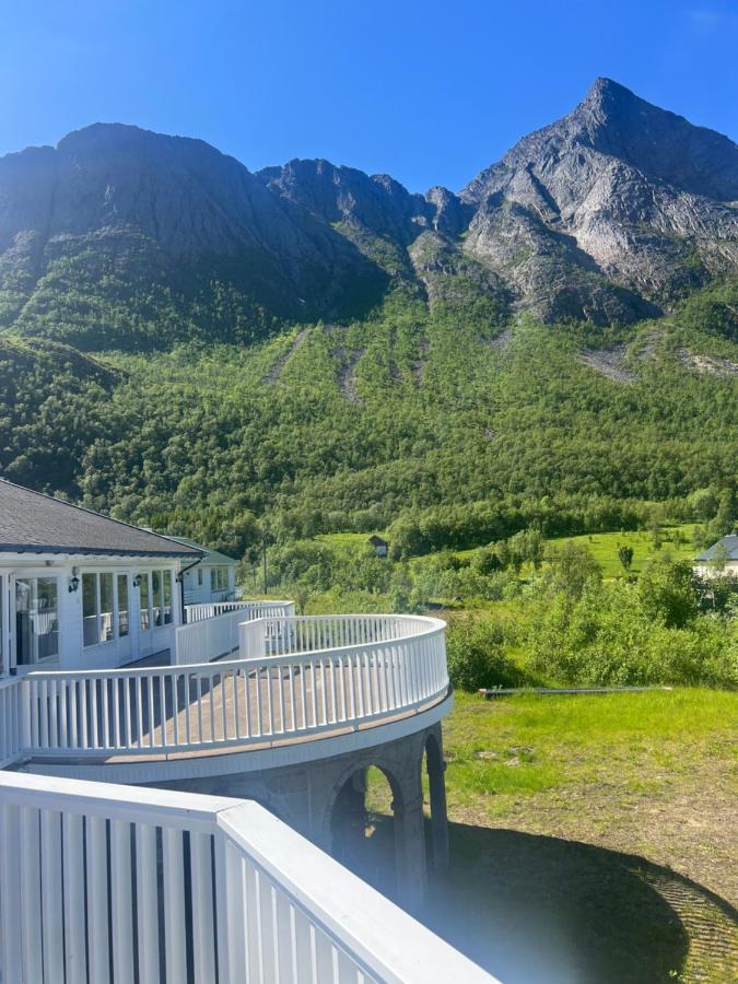 الشقق الفندقية Stonglandseidetفي  Senja Living المظهر الخارجي الصورة