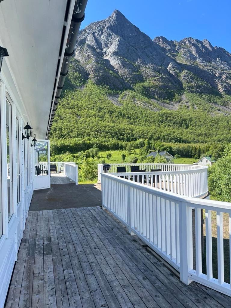الشقق الفندقية Stonglandseidetفي  Senja Living المظهر الخارجي الصورة